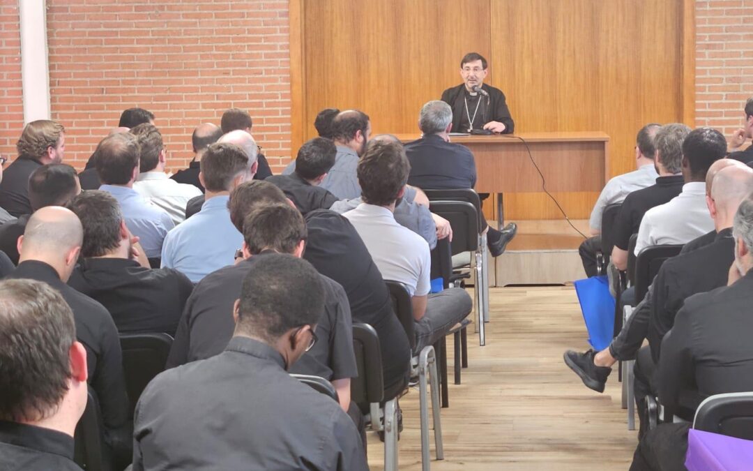 El Cardenal se reune con los sacerdotes jóvenes de Madrid